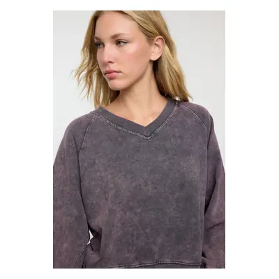 Trendyol Plum Washed Regular/Normal Pattern V-Neck Knitted Blouse