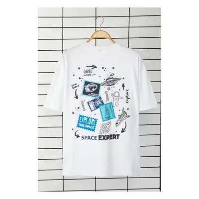 Trendyol White Oversize/Wide Cut Short Sleeve Galaxy Back Print 100% Cotton T-shirt