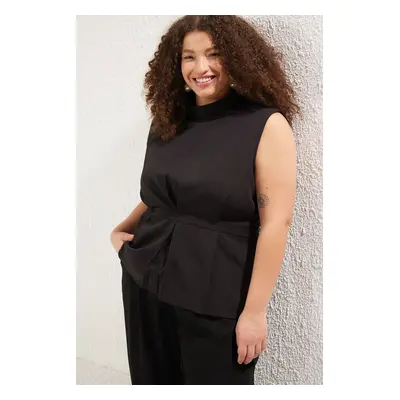 Trendyol Curve Black Crew Neck Sleeveless Woven Plus Size Blouse