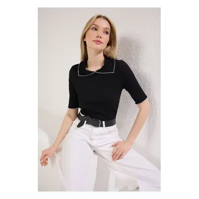 Trendyol Black Collar Detail Fitted Knitted Blouse