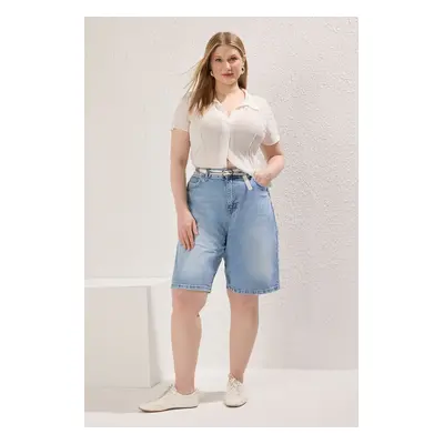 Trendyol Curve Light Blue High Waist Straight Fit Denim Plus Size Shorts