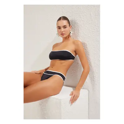 Trendyol Black-White Piping Strapless High Waist Regular Bikini Set