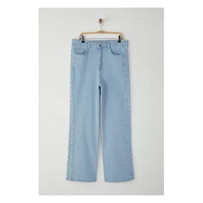 Trendyol Curve Light Blue High Waist Embroidered Detail Straight Fit Denin Plus Size Jeans