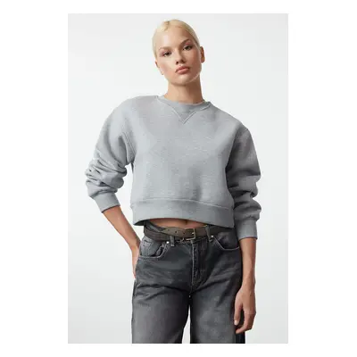 Trendyol Gray Melange Thick Inside Fleece Relaxed/Wide Fit Crop Basic Knitted Sweatshirt