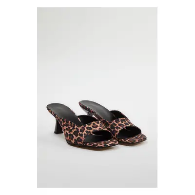 Trendyol Brown Leopard Patterned Square Toe Women's Heeled Slippers TAXSS24TO00019