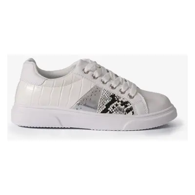 D/CEO White trainers BK928-9