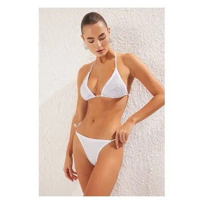 Trendyol White Triangle Stone Regular Bikini Set