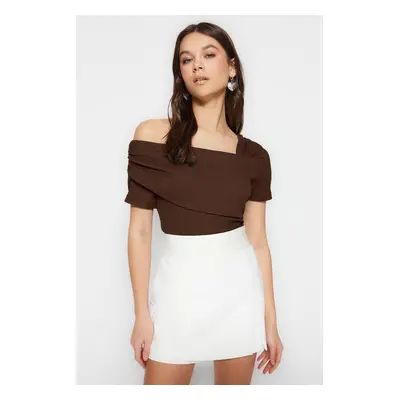 Trendyol Brown Asymmetric Collar Fitted/Snap Knitted Bodysuit