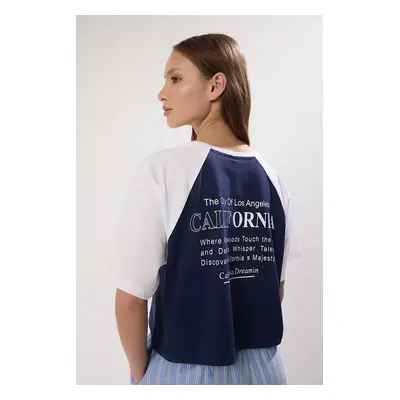 Trendyol Navy Blue 100% Cotton Color Block Slogan Printed Relaxed Crop Knit T-Shirt