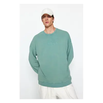 Trendyol Green 100% Cotton Oversize/Wide Cut Sweatshirt with Old/Faded Effect Text Embroidery