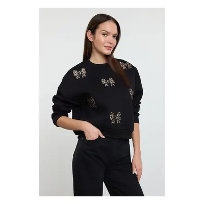 Trendyol Black Thick Polar Fleece Inside Leopard Detailed Ribbon Embroidered Knitted Sweatshirt