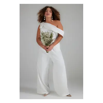 Trendyol Curve White One-Shoulder Weave Bridal Overalls With Bow