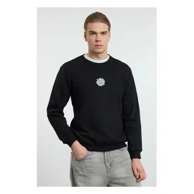 Trendyol Black Regular/Normal Cut Puffy Printed Inside Polar Fleece/Warm Sweatshirt