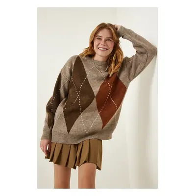 Happiness İstanbul Beige Premium Diamond Patterned Oversize Knitwear Sweater