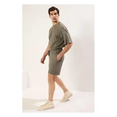 Trendyol Khaki Regular/Normal Cut Textured Premium Shorts & Bermudas