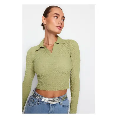 Trendyol Green Premium Textured Fabric Polo Neck Fitted Crop Knitted Blouse