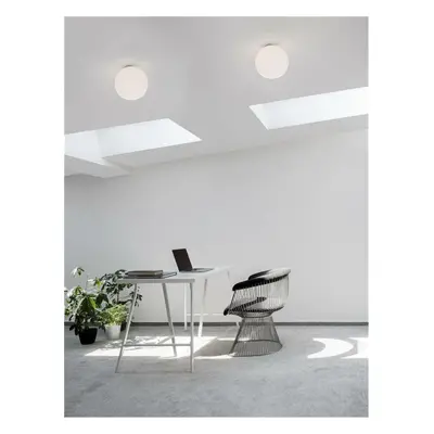 NOVA LUCE stropní svítidlo NEVOSO opálové sklo a bílý kov E27 1x12W 230V IP20 bez žárovky 920424