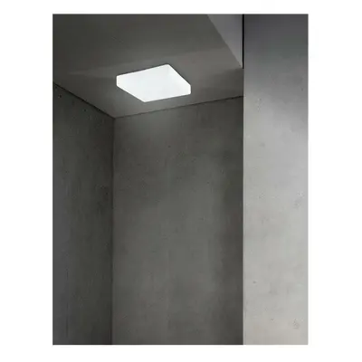 Nova Luce Elegantní koupelnové stropní svítidlo Cube z bílého opálového skla - 1 x 40 W, 205 x 2