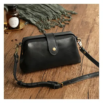 Crossbody kabelka ve stylu retro Barva (Varianta): Černá