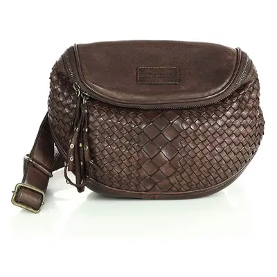 Kožená crossbody kabelka se širokým popruhem Barva: Tmavě Hnědá