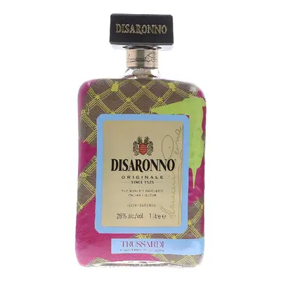 diSaronno wears Trussardi 0.7l