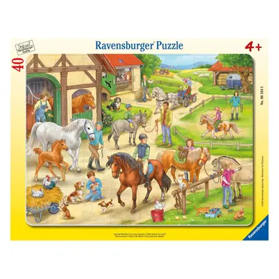 Ravensburger Na koňské farmě 40 dílků