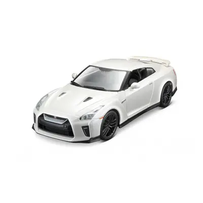 Bburago Plus Nissan GT Rbílá metalíza 1:24