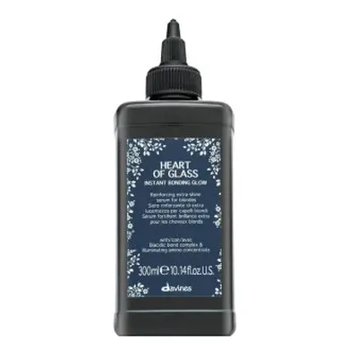 Davines Heart Of Glass Instant Bonding Glow posilující péče pro barvené, chemicky ošetřené a zes