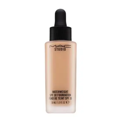 MAC Studio Waterweight Foundation NC40 tekutý make-up 30 ml