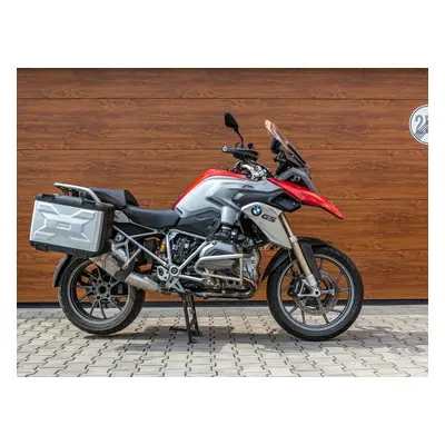 Zážitek - Pronájem motorky BMW GS 1200: Praha a Středočeský kraj Vyrazte za zážitky do Středoče