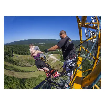 Zážitek - Bungee jumping z televizní věže Co dělat v Libereckém kraji? Vyrazte za zážitky