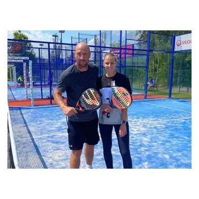 Zážitek - Zápas v padelu s Janem Kollerem Co dělat v Praze? Vyrazte za zážitky