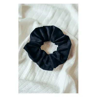 Černá manšestrová gumička scrunchie