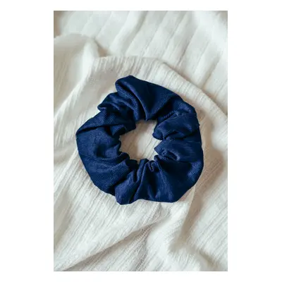 Námořnicky modrá manšestrová gumička scrunchie