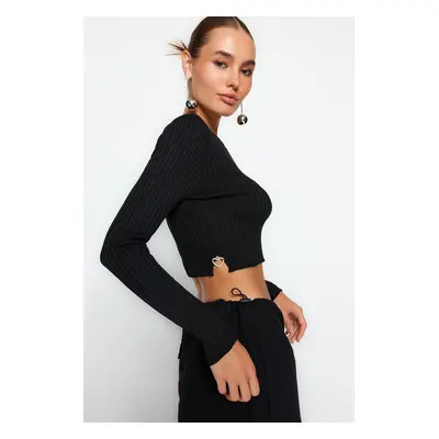 Trendyol Black Super Crop Heart Příslušenství Pletený svetr