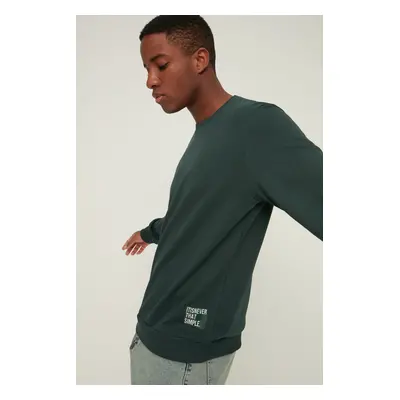 Trendyol Men's Emerald Green Regular/Real Fit Slogan Label Basic Cotton Sweatshirt