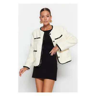 Trendyol Ecru Pocket Detailní plyšová bunda Coat