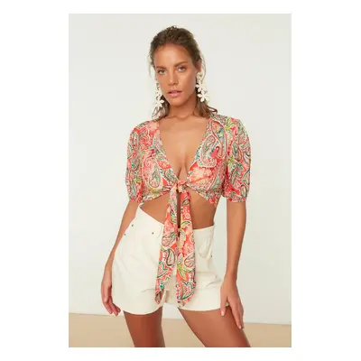 Trendyol Paisley Patterned Viscose Beach Blouse with Crop Tie Detail