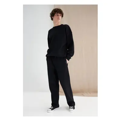 Trendyol Black Oversize/Wide Cut Textured Label Detailed Sweatpants