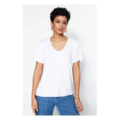 Trendyol White Viscose Basic V-Neck Knitted T-Shirt