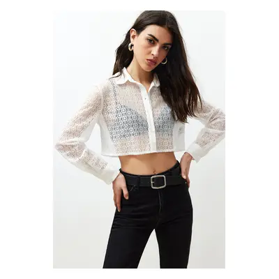 Trendyol Ecru Lace Crop Regular Regular Fit Woven Shirt