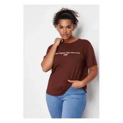 Trendyol Curve Brown 100% Cotton Motto Printed Relaxed/Wide Comfort Fit Knitted T-Shirt