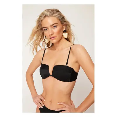 Trendyol Black Strapless Gimped Bikini Top