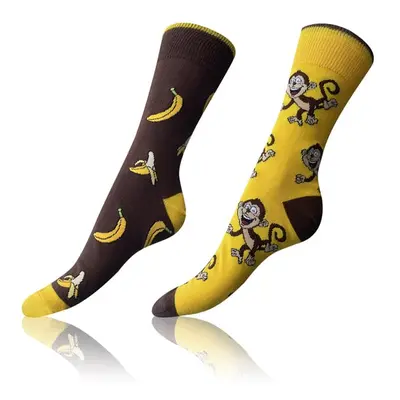 Sada tří párů unisex vzorovaných ponožek v hnědé, žluté, šedé a zelené barvě Bellinda CRAZY SOCK