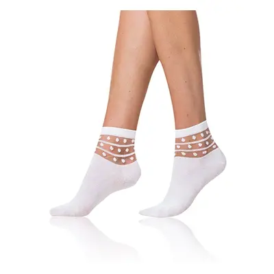 Bílé dámské ponožky s ozdobným detailem Bellinda TRENDY COTTON SOCKS