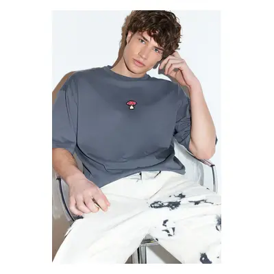 Trendyol Anthracite Oversize/Wide Cut Mushroom Embroidered 100% Cotton T-Shirt