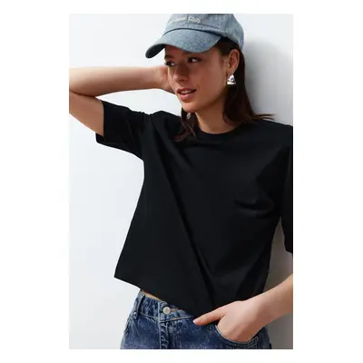 Trendyol Black 100% Single Jersey Padded Crop Knitted T-Shirt