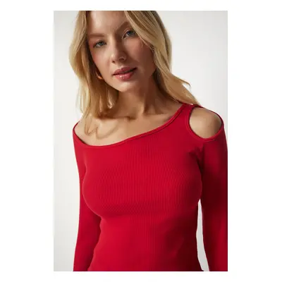 Happiness İstanbul Women's Red Cut Out Detailed Knitted Blouse