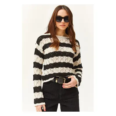 Olalook Women's White Black Crew Neck Striped Openwork Seasonal Knitwear Blouse