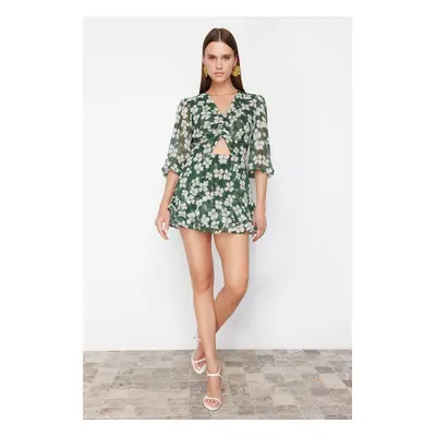 Trendyol Green Floral Patterned Cut Out Detailed Mini Lined Chiffon Woven Jumpsuit